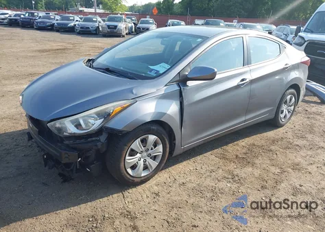 2016 Hyundai Elantra Se/Sport/Limited z USA, uszkodzony, nr VIN KMHDH4AE6GU636495
